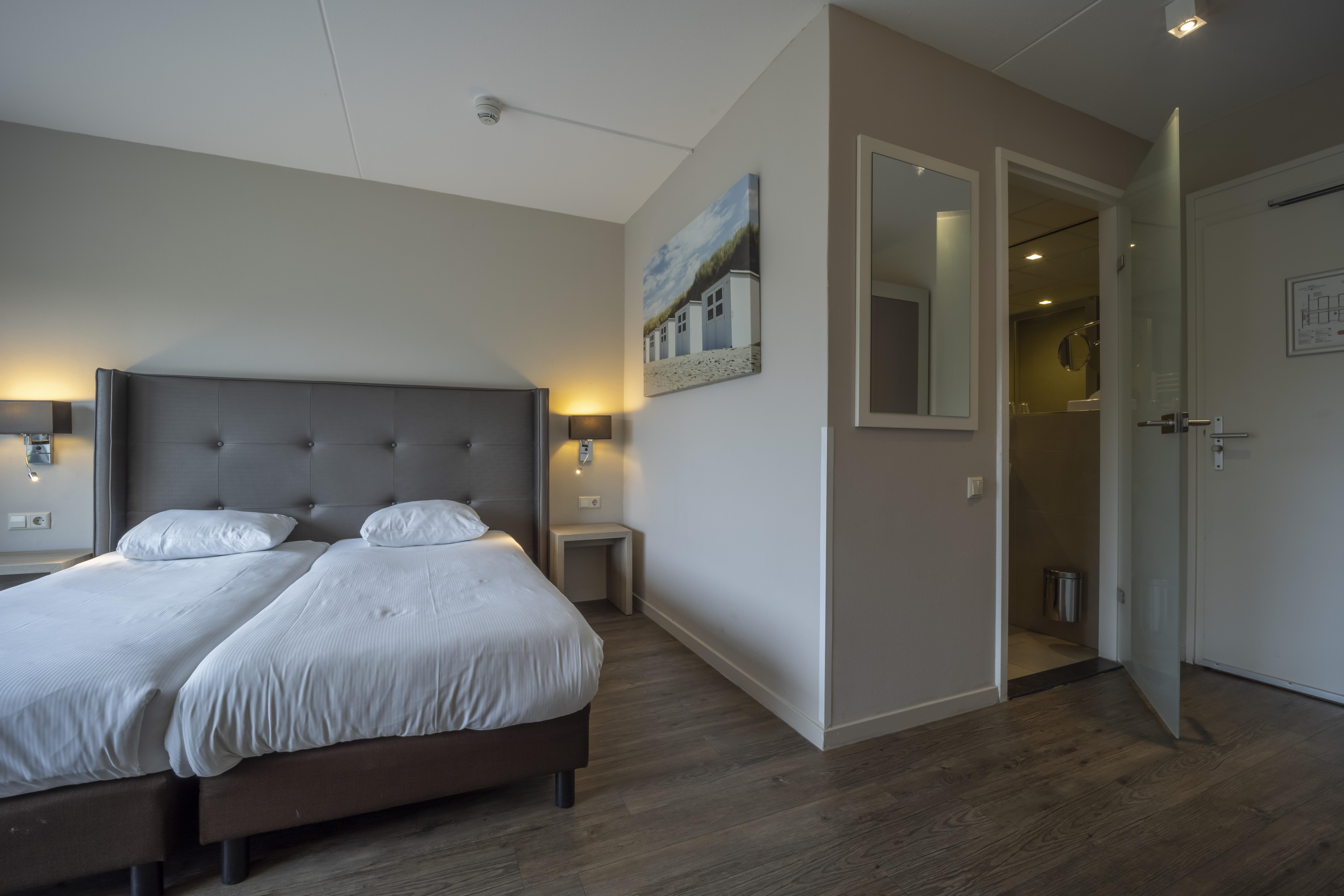 Fletcher Zuiderduin Beachhotel Westkapelle Bagian luar foto
