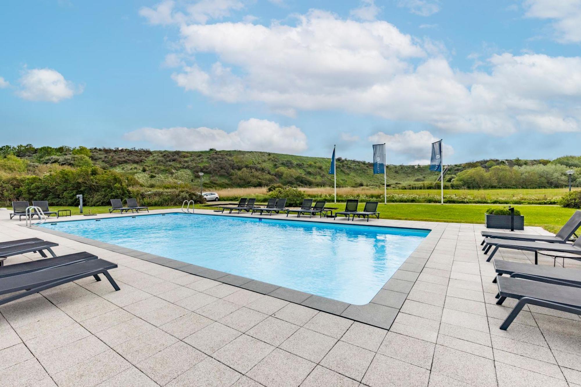 Fletcher Zuiderduin Beachhotel Westkapelle Bagian luar foto
