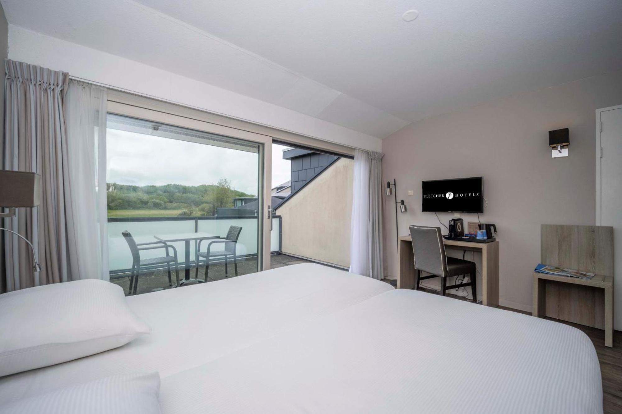 Fletcher Zuiderduin Beachhotel Westkapelle Bagian luar foto