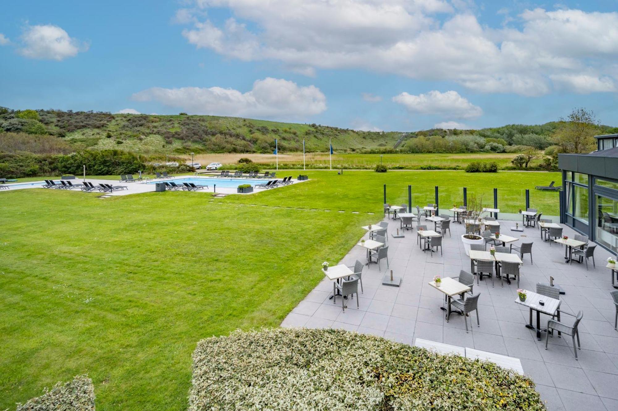Fletcher Zuiderduin Beachhotel Westkapelle Bagian luar foto