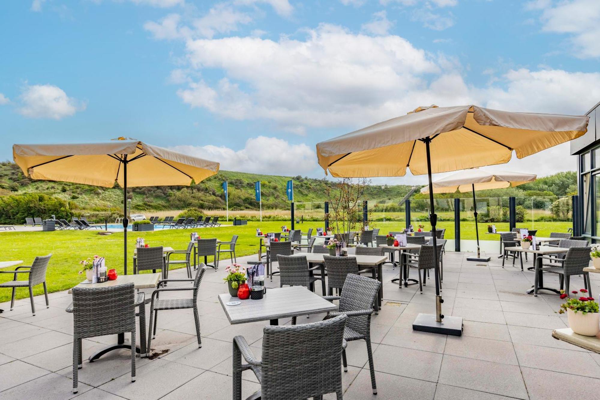 Fletcher Zuiderduin Beachhotel Westkapelle Bagian luar foto